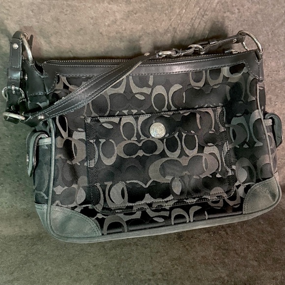 COACH BLACK PURSE - Picture 1 of 5
